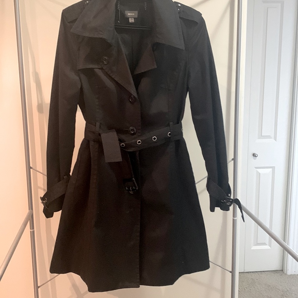 Beautiful tench coat by Mexx